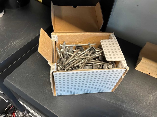 Partij bevestigingsmateriaal - afbeelding 8 van  16