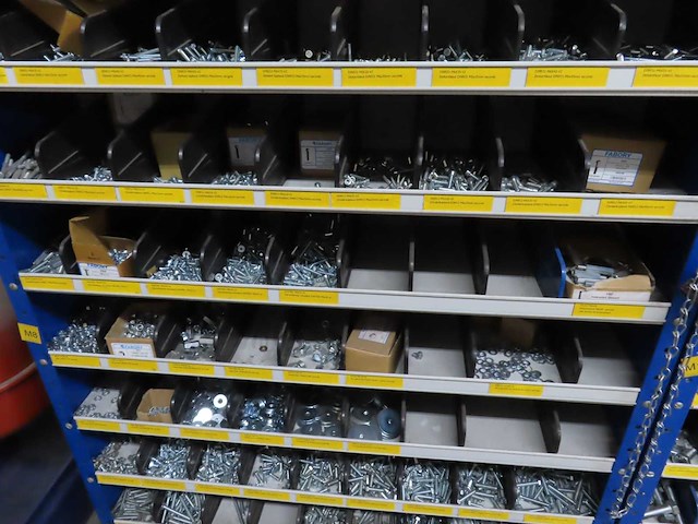 Partij bevestigingsmateriaal - afbeelding 14 van  24