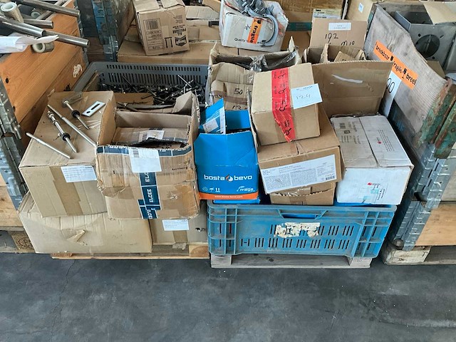 Partij bevestigingsmateriaal - afbeelding 2 van  8