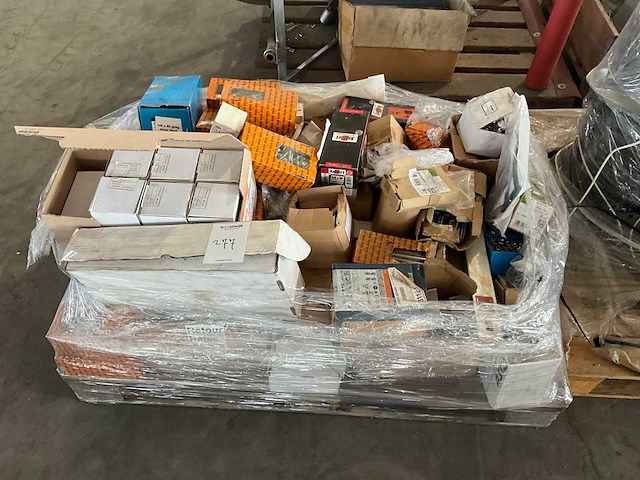 Partij bevestigingsmateriaal - afbeelding 10 van  16