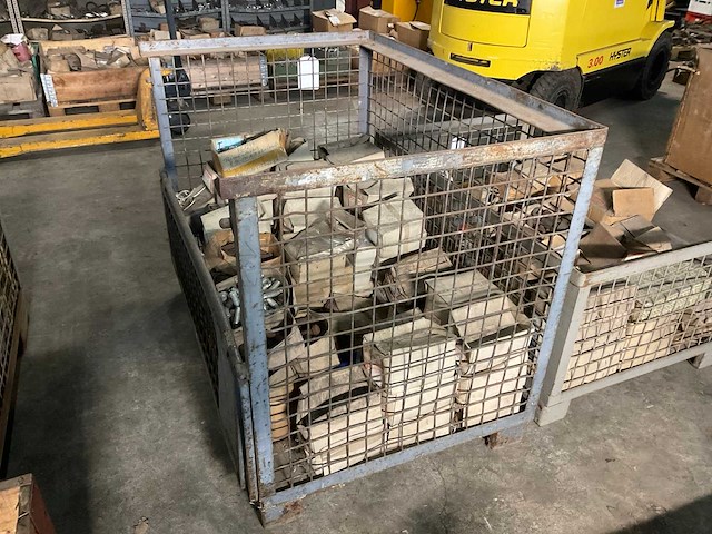 Partij bevestigingsmateriaal - afbeelding 2 van  5