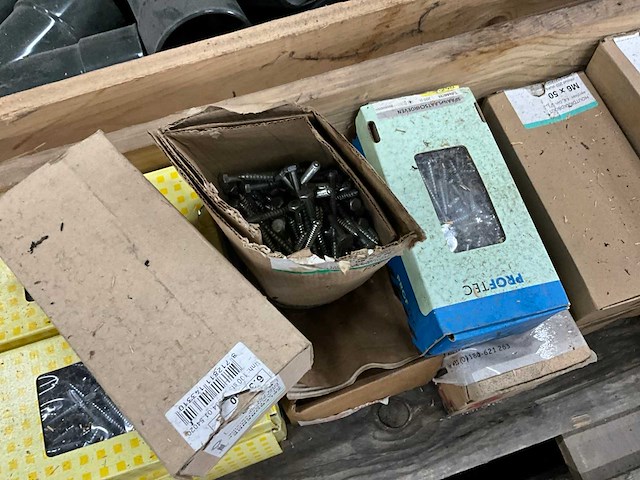 Partij bevestigingsmateriaal - afbeelding 2 van  5