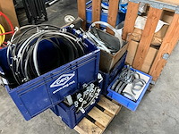 Partij bevestigingsmateriaal - afbeelding 1 van  2