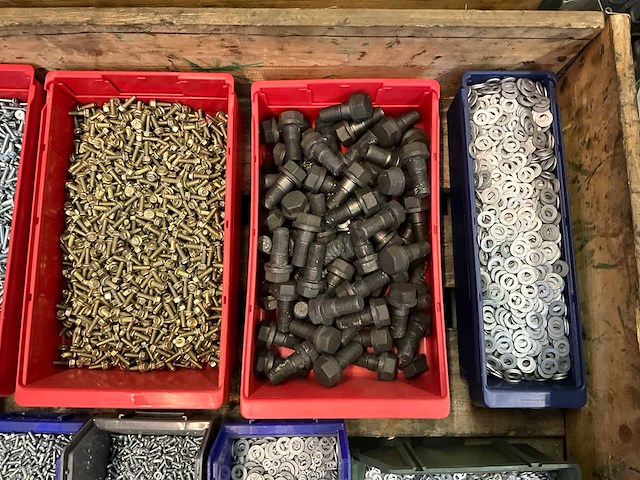 Partij bevestigingsmateriaal - afbeelding 3 van  7
