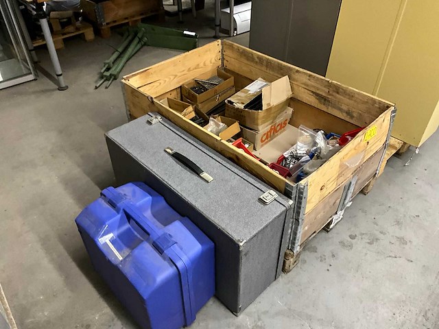 Partij bevestigingsmateriaal - afbeelding 1 van  6