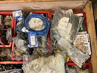 Partij bevestigingsmateriaal - afbeelding 2 van  4