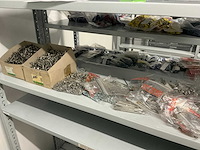 Partij bevestigingsmateriaal - afbeelding 1 van  4