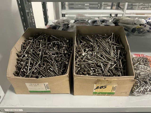 Partij bevestigingsmateriaal - afbeelding 2 van  4