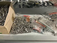 Partij bevestigingsmateriaal - afbeelding 3 van  4