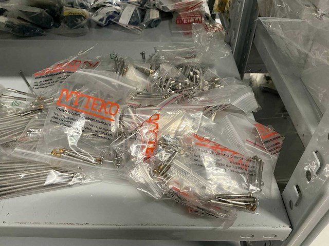 Partij bevestigingsmateriaal - afbeelding 4 van  4