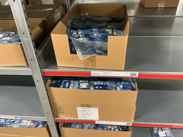 Partij bevestigingsmateriaal - afbeelding 34 van  39