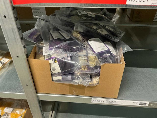 Partij bevestigingsmateriaal - afbeelding 26 van  56
