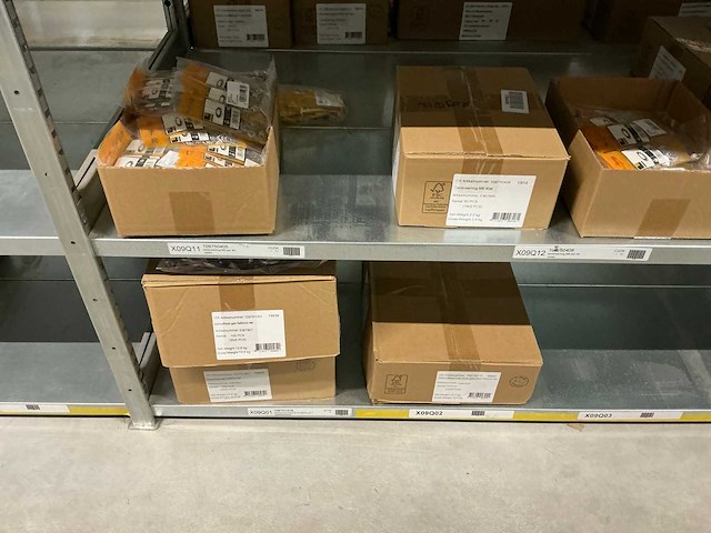 Partij bevestigingsmateriaal - afbeelding 37 van  56