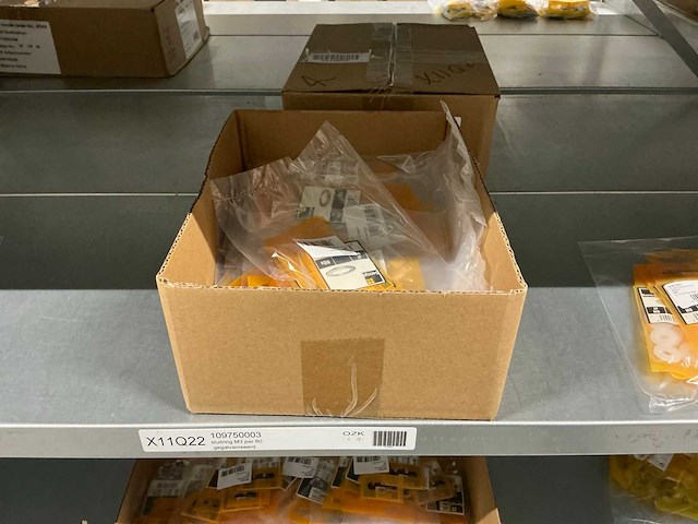 Partij bevestigingsmateriaal - afbeelding 2 van  59