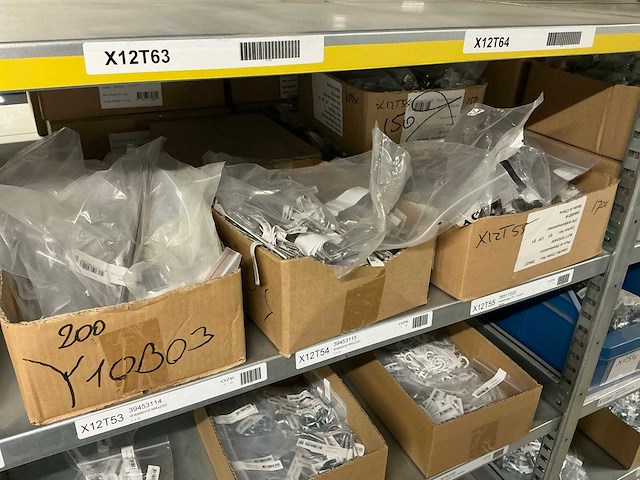 Partij bevestigingsmateriaal - afbeelding 25 van  33