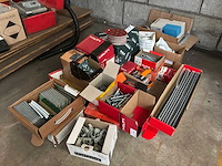 Partij bevestigingsmateriaal - afbeelding 1 van  3