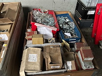 Partij bevestigingsmateriaal - afbeelding 7 van  8