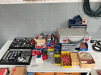 Partij bevestigingsmateriaal - afbeelding 1 van  9