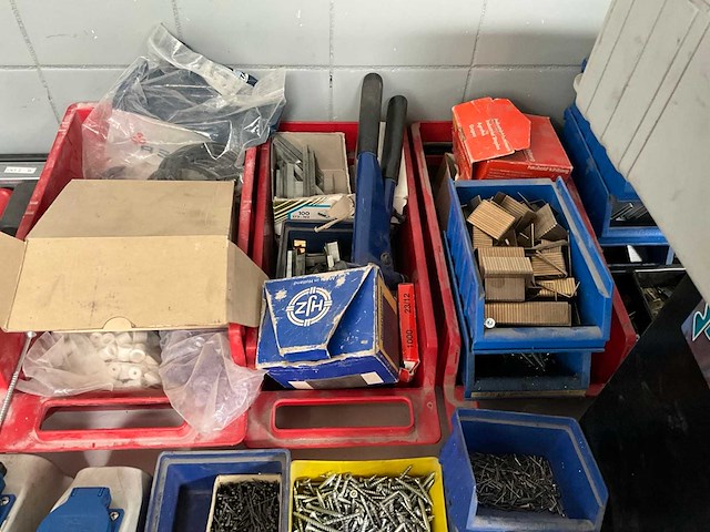 Partij bevestigingsmateriaal - afbeelding 3 van  9