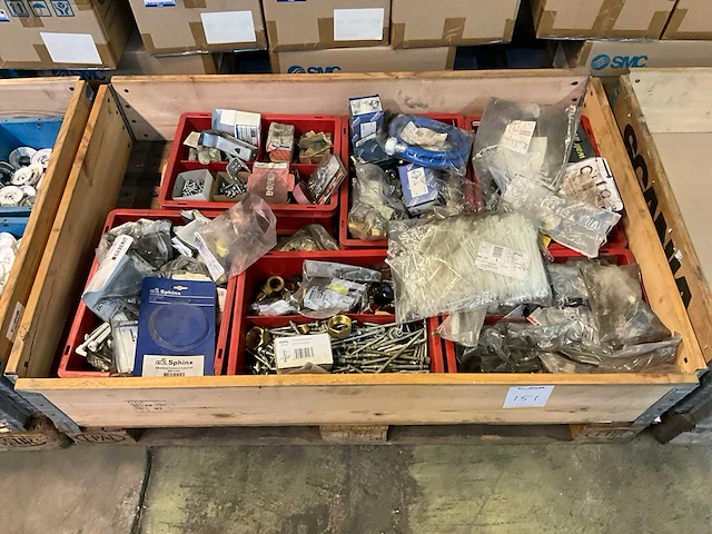 Partij bevestigingsmateriaal - afbeelding 1 van  6