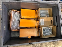 Partij bevestigingsmateriaal - afbeelding 2 van  5