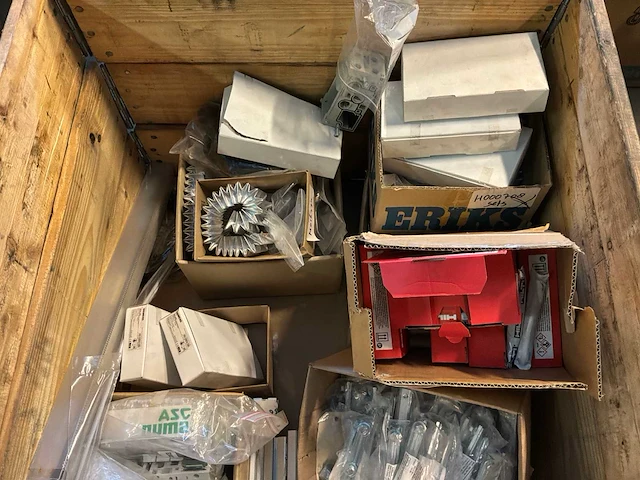 Partij bevestigingsmateriaal - afbeelding 12 van  15