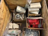 Partij bevestigingsmateriaal - afbeelding 12 van  15
