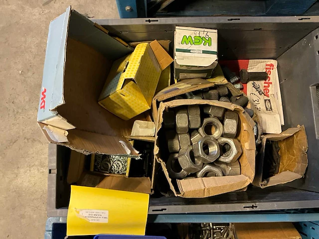 Partij bevestigingsmateriaal - afbeelding 2 van  5