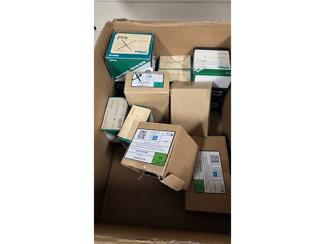 Partij bevestigingsmateriaal - afbeelding 14 van  20