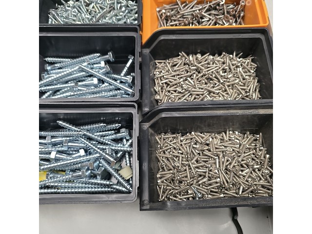 Partij bevestigingsmateriaal - afbeelding 2 van  6