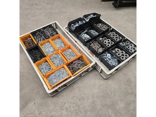 Partij bevestigingsmateriaal - afbeelding 1 van  3