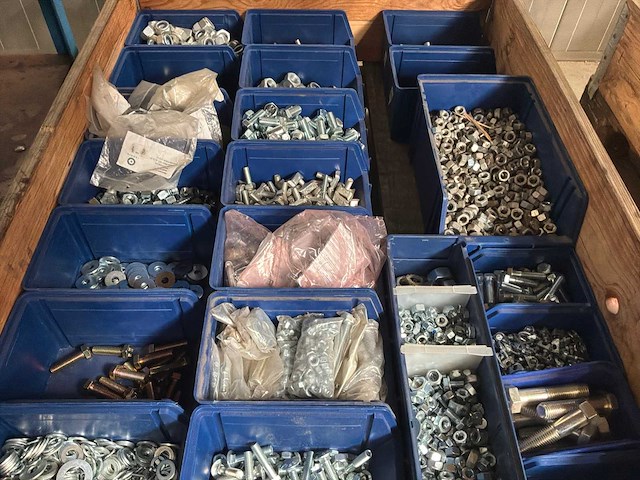 Partij bevestigingsmateriaal - afbeelding 3 van  4