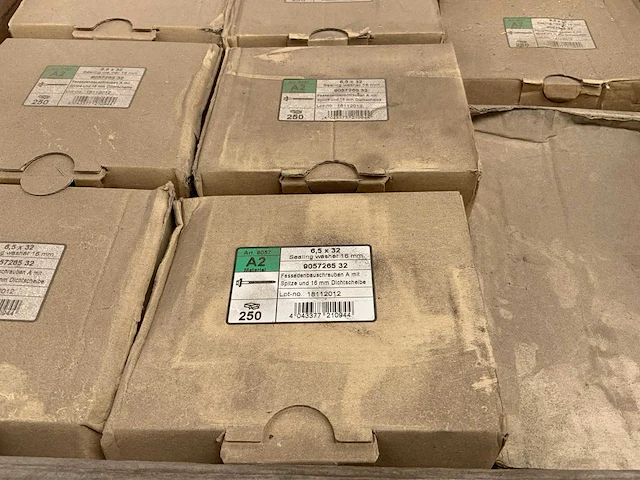 Partij bevestigingsmateriaal - afbeelding 2 van  27