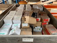 Partij bevestigingsmateriaal - afbeelding 7 van  27
