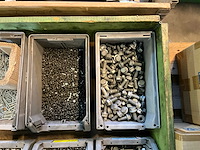 Partij bevestigingsmaterialen en koppelingen - afbeelding 5 van  7