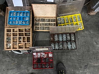 Partij bevestigingsmaterialen en - afbeelding 7 van  12