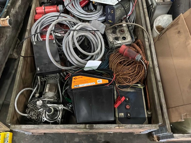 Partij bevestigingsmaterialen en - afbeelding 10 van  12