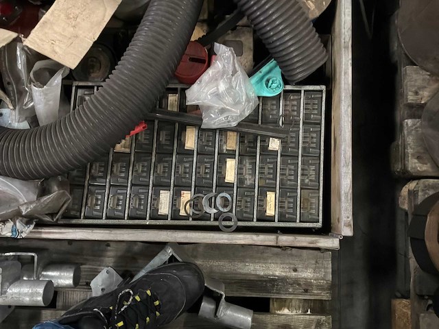 Partij bevestigingsmaterialen en - afbeelding 12 van  12