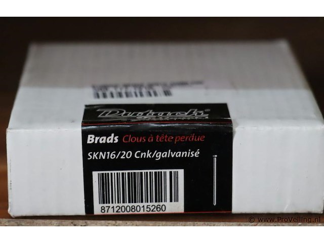 Partij bevestigingsmaterialen o.a. dutack afwerkspijkers skn16 5138030 & spaanplaatschroeven 3.0 x 20 - afbeelding 3 van  7