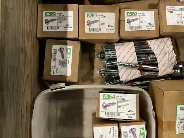 Partij bevestigingsmaterialen o.a. rvs - afbeelding 3 van  11