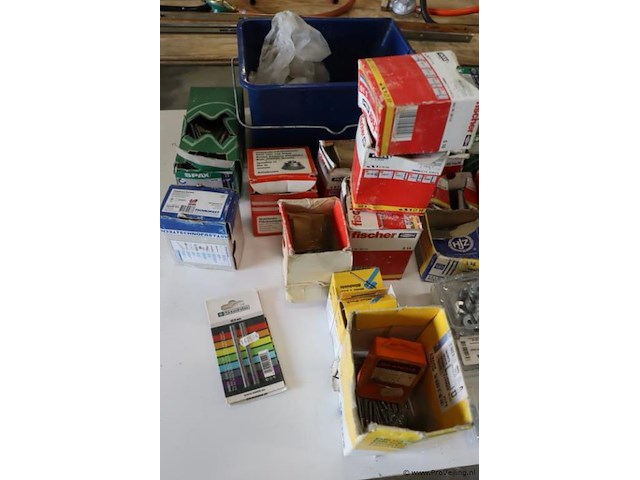 Partij bevestigingsmaterialen o.a. spax 4cut spaanplaatschroef - afbeelding 3 van  9