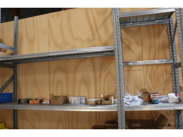 Partij bevestigingsmaterialen o.a. toggler bevestigingsankers - afbeelding 1 van  4