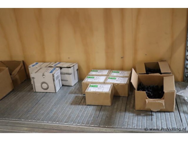 Partij bevestigingsmaterialen o.a. toggler bevestigingsankers - afbeelding 3 van  4