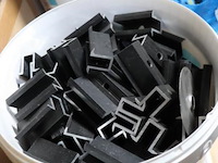 Partij bevestigingsmaterialen t.b.v. zonnepanelen o.a. esdec clickfit evo montagebeugels voor golfplaatdak 100-8090 - afbeelding 6 van  11