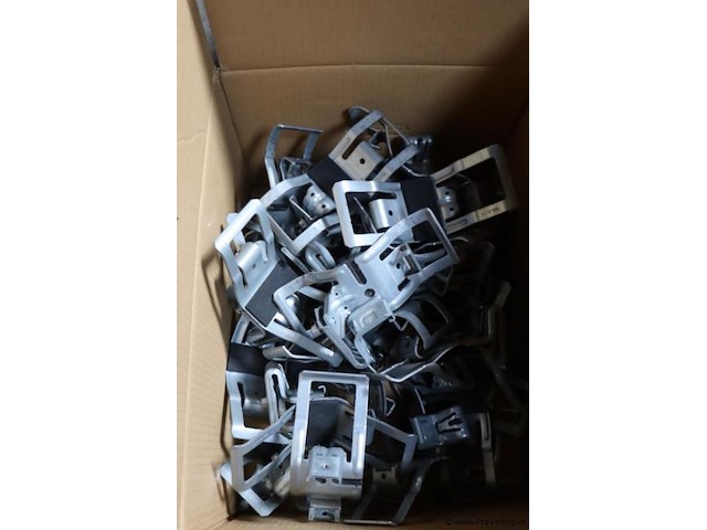 Partij bevestigingsmaterialen t.b.v. zonnepanelen o.a. esdec clickfit evo montagebeugels voor golfplaatdak 100-8090 - afbeelding 4 van  11