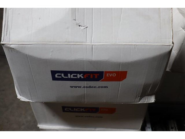 Partij bevestigingsmaterialen t.b.v. zonnepanelen o.a. esdec clickfit evo montagebeugels voor golfplaatdak 100-8090 - afbeelding 9 van  11