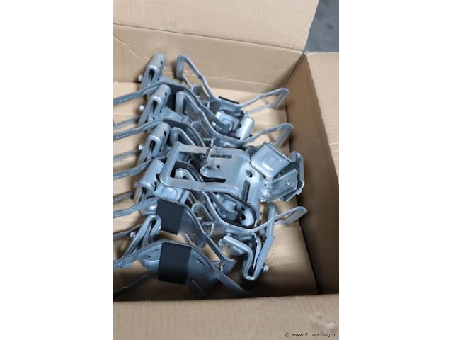 Partij bevestigingsmaterialen t.b.v. zonnepanelen o.a. esdec clickfit evo montagebeugels voor golfplaatdak 100-8090 - afbeelding 10 van  11