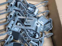 Partij bevestigingsmaterialen t.b.v. zonnepanelen o.a. esdec clickfit evo montagebeugels voor golfplaatdak 100-8090 - afbeelding 10 van  11