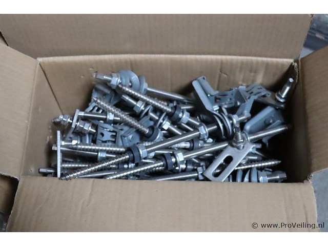 Partij bevestigingsmaterialen t.b.v. zonnepanelen - afbeelding 3 van  7