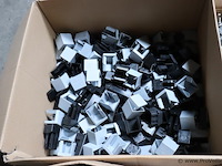 Partij bevestigingsmaterialen t.b.v. zonnepanelen - afbeelding 7 van  7